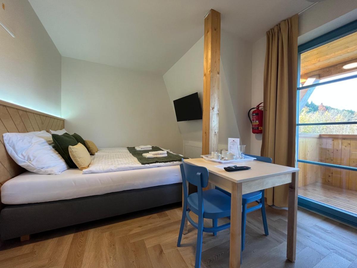 Hotel Edvard Frenštát pod Radhoštěm Εξωτερικό φωτογραφία