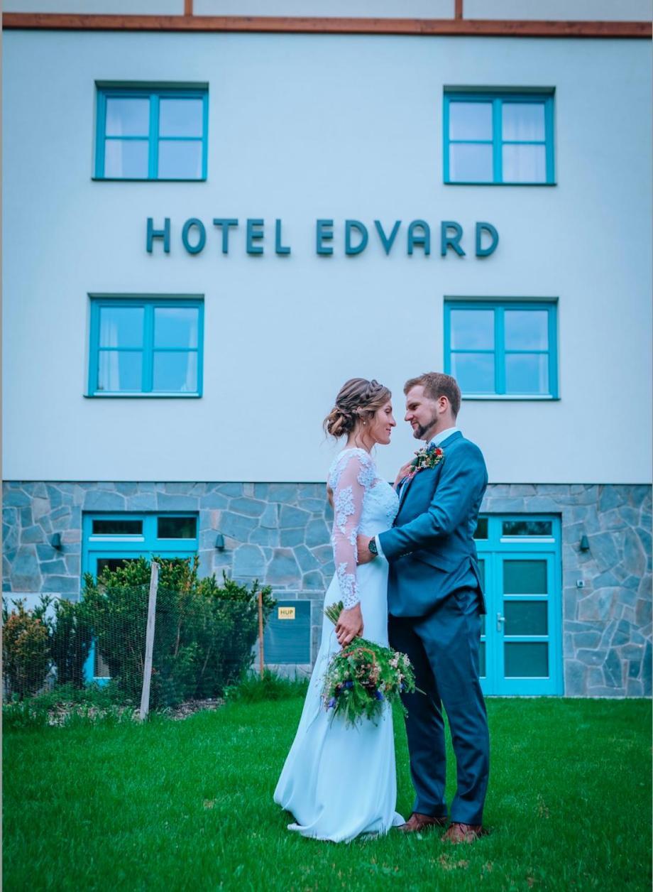 Hotel Edvard Frenštát pod Radhoštěm Εξωτερικό φωτογραφία